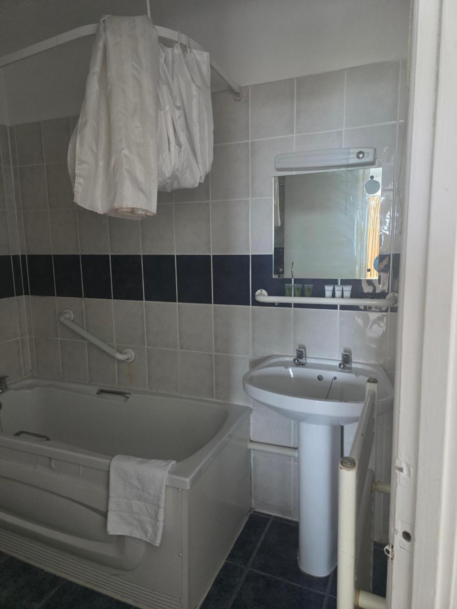 Belvilla Russel Court Hotel Bournemouth Central Экстерьер фото